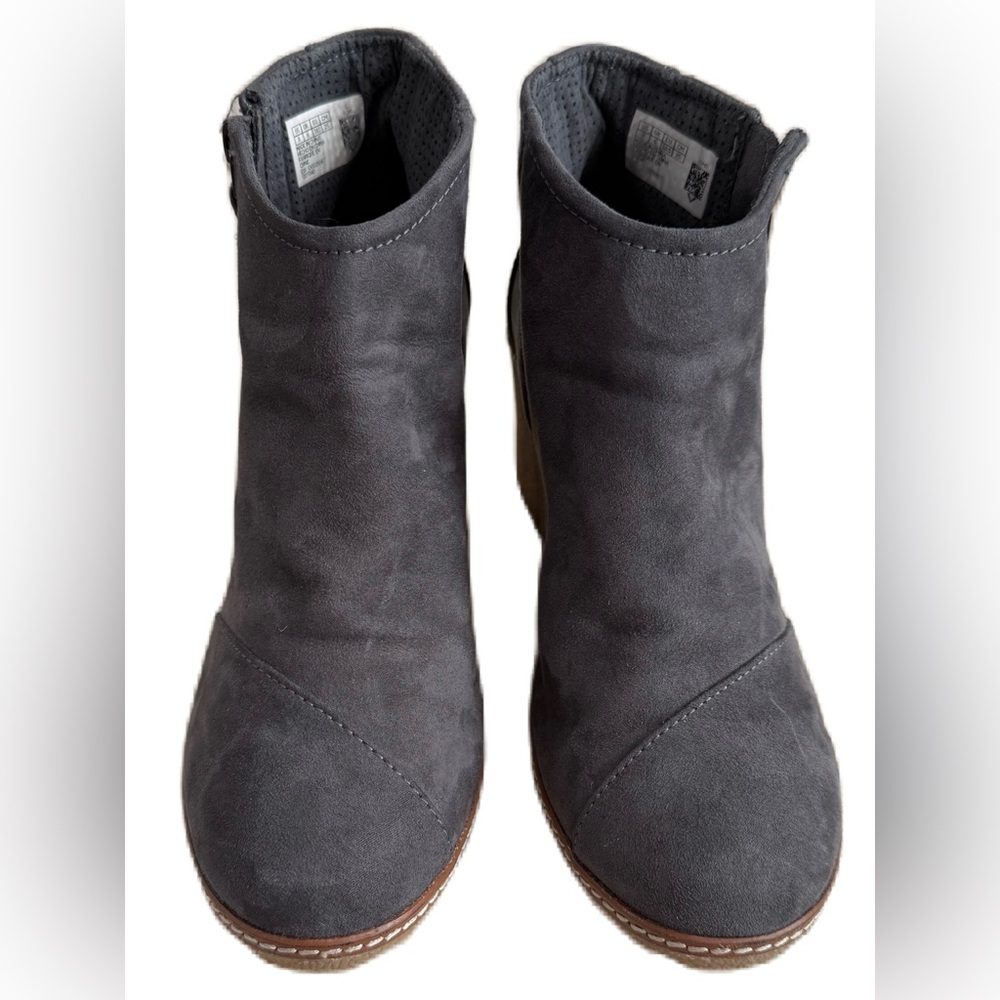 TOMS Gray Clare Wedge Boot Size 8 - Picture 2 of 8